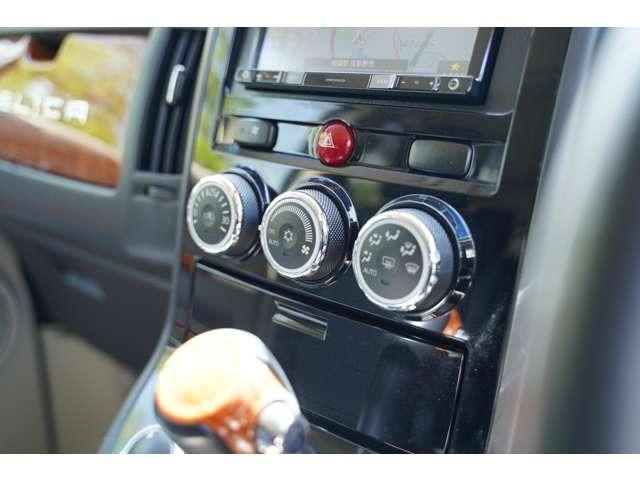 デリカＤ：５ Ｄ　パワーパッケージ　ディーゼルターボ／４ＷＤ／新品アルミタイヤ／リフトアップ／ルミ／新品ホワイトレタータイヤ／純正フロントプロテクター／ＨＩＤライト／腰下ブラック塗装／マットブラックグリル／ナビ、フルセグＴＶ（24枚目）