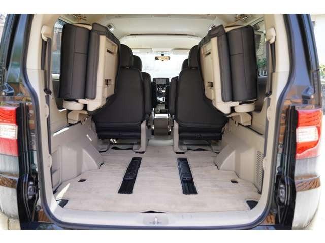 デリカＤ：５ Ｄ　パワーパッケージ　ディーゼルターボ／４ＷＤ／新品アルミタイヤ／リフトアップ／ルミ／新品ホワイトレタータイヤ／純正フロントプロテクター／ＨＩＤライト／腰下ブラック塗装／マットブラックグリル／ナビ、フルセグＴＶ（33枚目）
