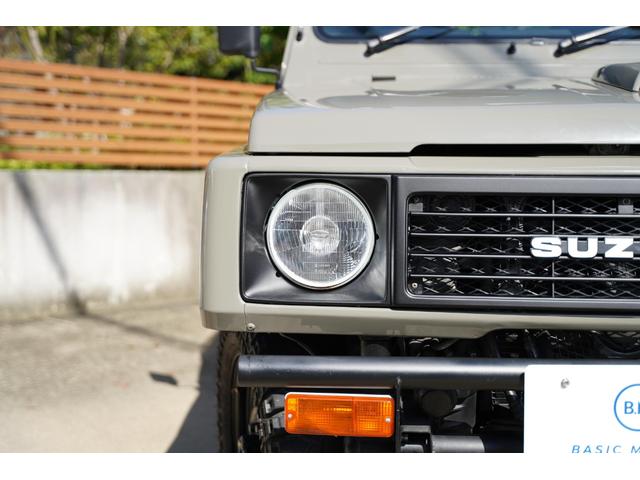 ジムニー ランドベンチャー　最終５型／リフトアップ／全塗装済／社外バンパー／ルーフキャリア／１型グリル／シートカバー／ＭＴタイヤ装着／リビルトエンジン載替済／ヒーターコア交換済／（4枚目）