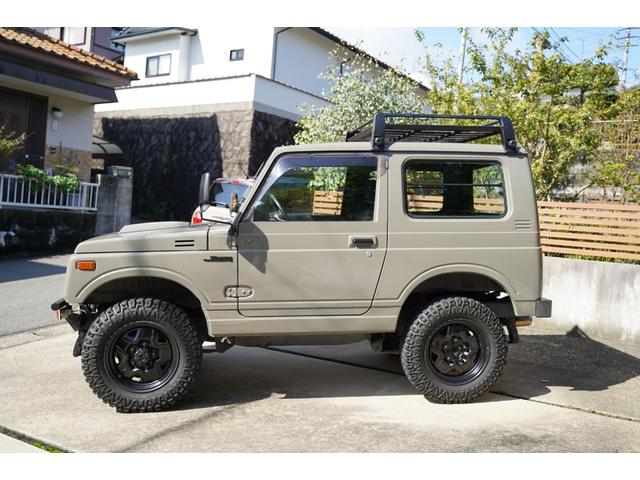 ジムニー ランドベンチャー　最終５型／リフトアップ／全塗装済／社外バンパー／ルーフキャリア／１型グリル／シートカバー／ＭＴタイヤ装着／リビルトエンジン載替済／ヒーターコア交換済／（13枚目）