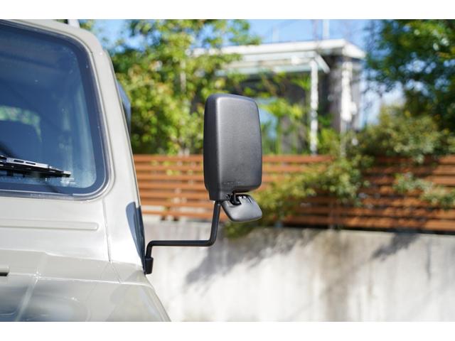 ジムニー ランドベンチャー　最終５型／リフトアップ／全塗装済／社外バンパー／ルーフキャリア／１型グリル／シートカバー／ＭＴタイヤ装着／リビルトエンジン載替済／ヒーターコア交換済／（19枚目）