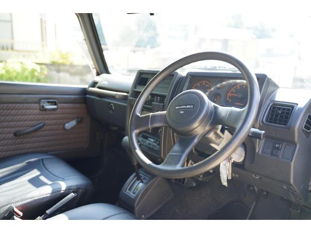 ジムニー ランドベンチャー　最終５型／リフトアップ／全塗装済／社外バンパー／ルーフキャリア／１型グリル／シートカバー／ＭＴタイヤ装着／リビルトエンジン載替済／ヒーターコア交換済／（22枚目）