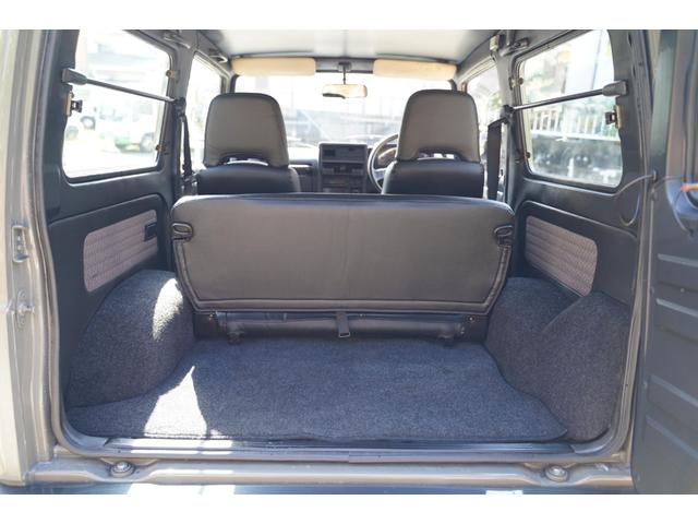 ジムニー ランドベンチャー　最終５型／リフトアップ／全塗装済／社外バンパー／ルーフキャリア／１型グリル／シートカバー／ＭＴタイヤ装着／リビルトエンジン載替済／ヒーターコア交換済／（28枚目）