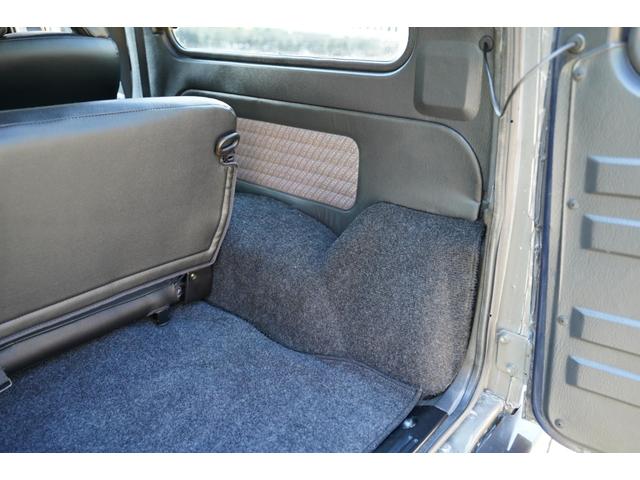 ジムニー ランドベンチャー　最終５型／リフトアップ／全塗装済／社外バンパー／ルーフキャリア／１型グリル／シートカバー／ＭＴタイヤ装着／リビルトエンジン載替済／ヒーターコア交換済／（29枚目）