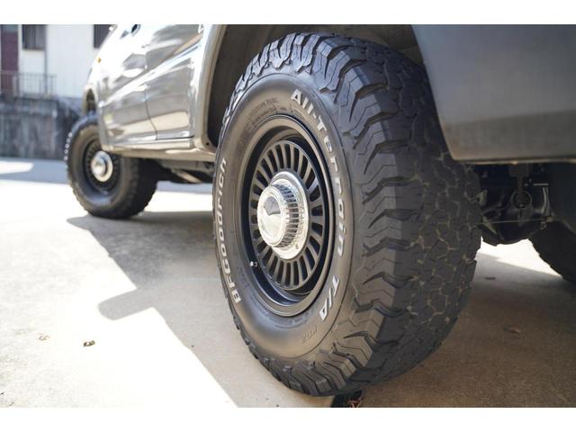 ランドクルーザープラド TX L/C78フェイス丸目換装 クァンタムグレー 各所マットブラック L/C70仕様 Frバンパー 専用Rrバンパー 一式 TOYOTAグリル DEANカリフォルニア16インチAW BFグッドリッチ(5枚目)