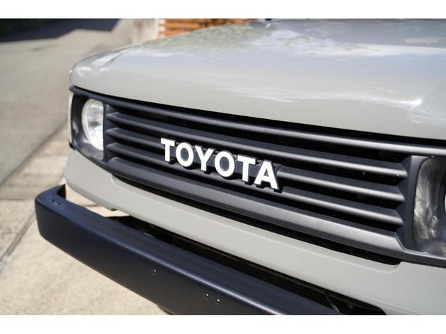 ランドクルーザープラド TX L/C78フェイス丸目換装 クァンタムグレー 各所マットブラック L/C70仕様 Frバンパー 専用Rrバンパー 一式 TOYOTAグリル DEANカリフォルニア16インチAW BFグッドリッチ(7枚目)