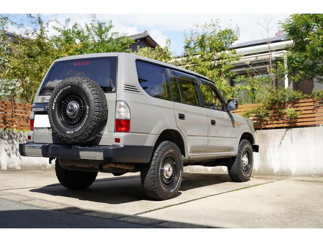 ランドクルーザープラド TX L/C78フェイス丸目換装 クァンタムグレー 各所マットブラック L/C70仕様 Frバンパー 専用Rrバンパー 一式 TOYOTAグリル DEANカリフォルニア16インチAW BFグッドリッチ(20枚目)