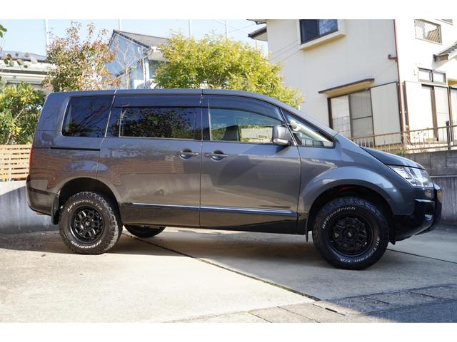 デリカＤ：５ Ｄ　パワーパッケージ　４ＷＤ　リフトアップ　ＢＦグッドリッチ　アルパインＢＩＧ－Ｘ９インチナビ　　アルパイン１１．５インチフリップダウンモニター　フルセグＴＶ　両側パワースライドドア　バックカメラ　ブラックペイント（12枚目）