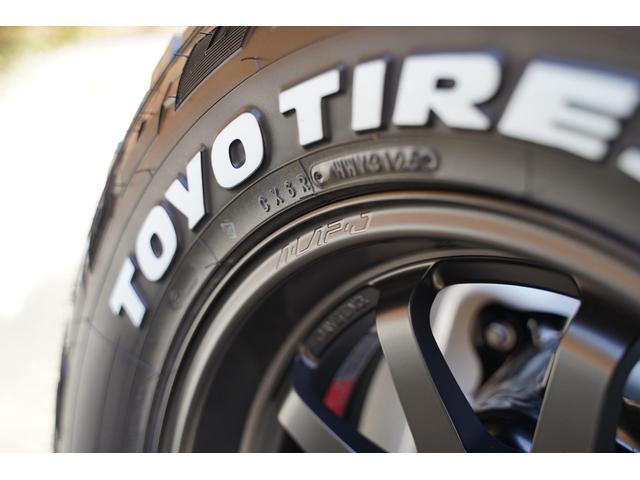 ジムニーノマド ＦＣ　１インチリフトアップ／ＲＡＹＳ　Ａ－ＬＡＰ鍛造アルミＴＯＹＯオープンカントリー新品セットショウワガレージショートバンパー／ＣＬリンクルーフキャリア／ＨＫＳマフラー／ＬＥＤテール／１０インチＤＡ（10枚目）