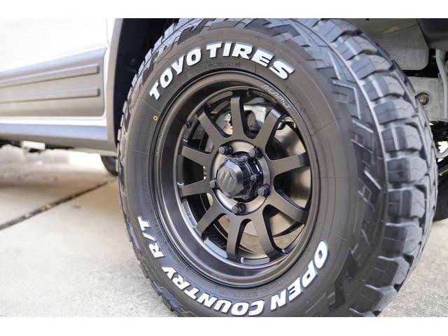 ジムニーノマド ＦＣ　１インチリフトアップ／ＲＡＹＳ　Ａ－ＬＡＰ鍛造アルミＴＯＹＯオープンカントリー新品セットショウワガレージショートバンパー／ＣＬリンクルーフキャリア／ＨＫＳマフラー／ＬＥＤテール／１０インチＤＡ（13枚目）