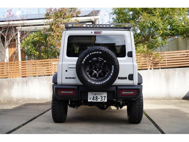 ジムニーノマド ＦＣ　１インチリフトアップ／ＲＡＹＳ　Ａ－ＬＡＰ鍛造アルミＴＯＹＯオープンカントリー新品セットショウワガレージショートバンパー／ＣＬリンクルーフキャリア／ＨＫＳマフラー／ＬＥＤテール／１０インチＤＡ（21枚目）