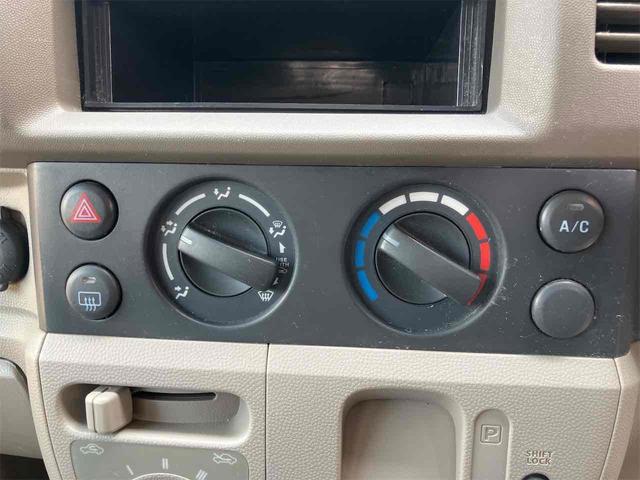 エブリイ ＰＡ　ＡＴ　ＥＴＣ　両側スライドドア　エアコン　パワーステアリング　パワーウィンドウ　運転席エアバッグ　助手席エアバッグ　ＣＤ　ミュージックプレイヤー接続可（31枚目）