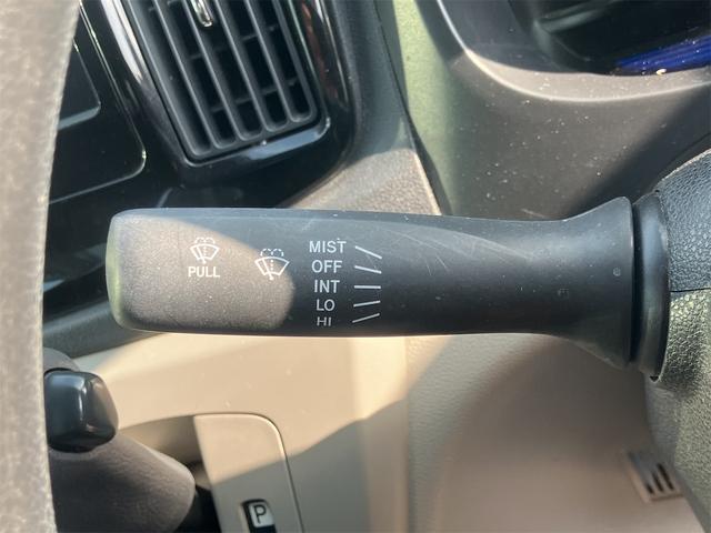 ミライース Ｘ　リミテッドＳＡ　衝突被害軽減システム　キーレスエントリー　アイドリングストップ　電動格納ミラー　ＣＶＴ　盗難防止システム　ＡＢＳ　ＥＳＣ　ＣＤ　ミュージックプレイヤー接続可　アルミホイール　衝突安全ボディ　エアコン（11枚目）