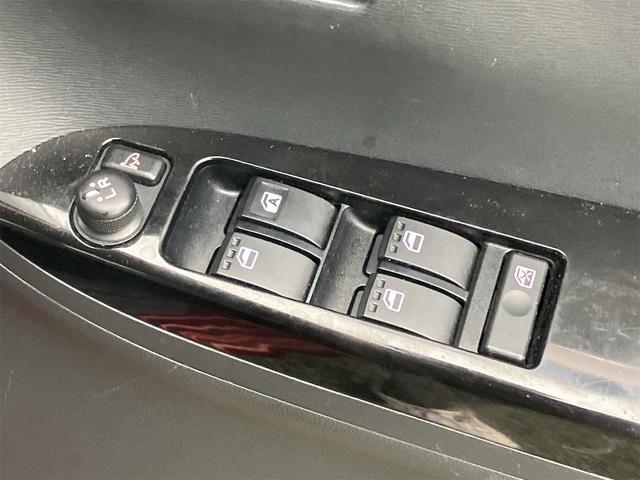 タント カスタムＸ　スマートセレクションＳＡ　ＥＴＣ　バックカメラ　両側スライド・片側電動　ナビ　ＴＶ　衝突被害軽減システム　オートライト　ＬＥＤヘッドランプ　スマートキー　アイドリングストップ　電動格納ミラー　ベンチシート　ＣＶＴ（15枚目）