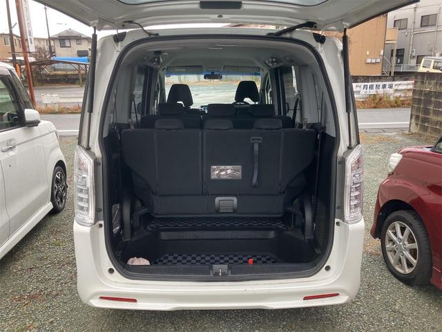 ステップワゴンスパーダ Ｚ　ＥＴＣ　バックカメラ　ナビ　ＴＶ　オートクルーズコントロール　両側電動スライドドア　オートライト　ＨＩＤ　スマートキー　アイドリングストップ　電動格納ミラー　３列シート　ＣＶＴ　アルミホイール　ＣＤ（23枚目）