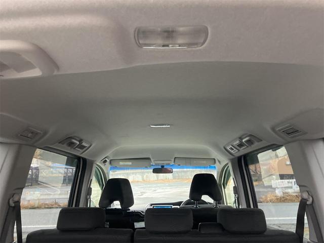 ステップワゴンスパーダ Ｚ　ＥＴＣ　バックカメラ　ナビ　ＴＶ　オートクルーズコントロール　両側電動スライドドア　オートライト　ＨＩＤ　スマートキー　アイドリングストップ　電動格納ミラー　３列シート　ＣＶＴ　アルミホイール　ＣＤ（30枚目）