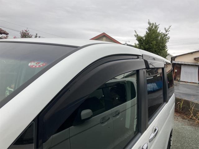 ステップワゴンスパーダ Ｚ　ＥＴＣ　バックカメラ　ナビ　ＴＶ　オートクルーズコントロール　両側電動スライドドア　オートライト　ＨＩＤ　スマートキー　アイドリングストップ　電動格納ミラー　３列シート　ＣＶＴ　アルミホイール　ＣＤ（34枚目）