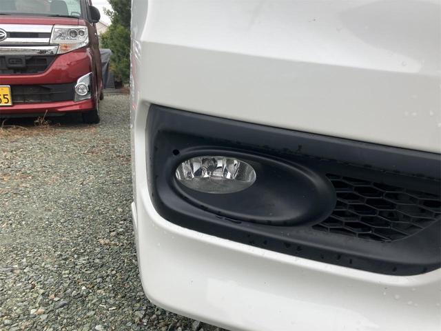 ステップワゴンスパーダ Ｚ　ＥＴＣ　バックカメラ　ナビ　ＴＶ　オートクルーズコントロール　両側電動スライドドア　オートライト　ＨＩＤ　スマートキー　アイドリングストップ　電動格納ミラー　３列シート　ＣＶＴ　アルミホイール　ＣＤ（39枚目）