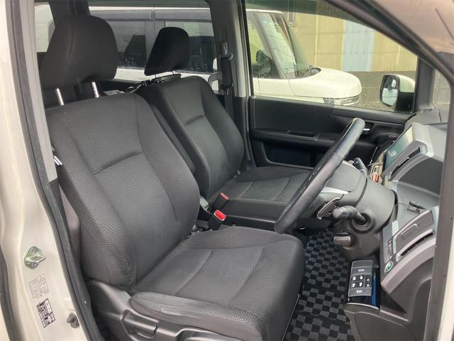 ステップワゴンスパーダ Ｚ　ＥＴＣ　バックカメラ　ナビ　ＴＶ　オートクルーズコントロール　両側電動スライドドア　オートライト　ＨＩＤ　スマートキー　アイドリングストップ　電動格納ミラー　３列シート　ＣＶＴ　アルミホイール　ＣＤ（40枚目）