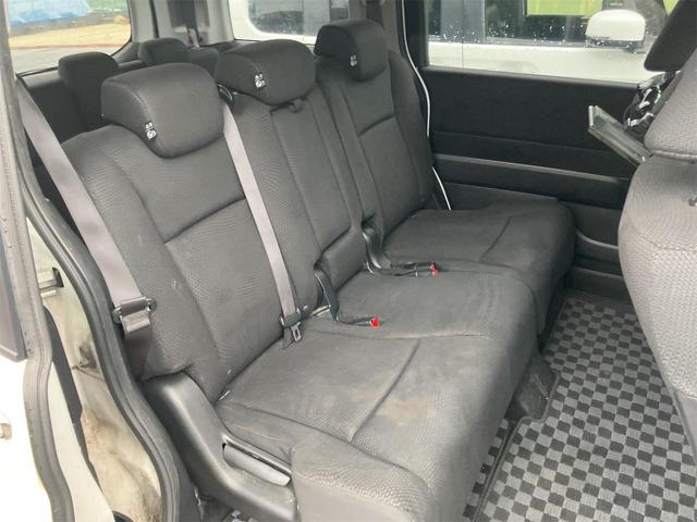 ステップワゴンスパーダ Ｚ　ＥＴＣ　バックカメラ　ナビ　ＴＶ　オートクルーズコントロール　両側電動スライドドア　オートライト　ＨＩＤ　スマートキー　アイドリングストップ　電動格納ミラー　３列シート　ＣＶＴ　アルミホイール　ＣＤ（57枚目）