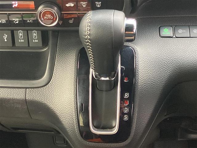 Ｎ－ＢＯＸカスタム Ｇ・Ｌターボホンダセンシング　ドライブレコーダー　ＥＴＣ　バックカメラ　両側電動スライドドア　ナビ　ＴＶ　クリアランスソナー　オートクルーズコントロール　レーンアシスト　衝突被害軽減システム　オートライト　ＬＥＤヘッドランプ（11枚目）