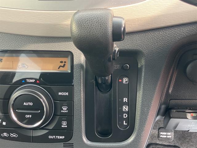ワゴンＲ ＦＸ　ＥＴＣ　キーレスエントリー　アイドリングストップ　電動格納ミラー　シートヒーター　ベンチシート　ＣＶＴ　盗難防止システム　ＡＢＳ　ＣＤ　ミュージックプレイヤー接続可　衝突安全ボディ　エアコン（10枚目）