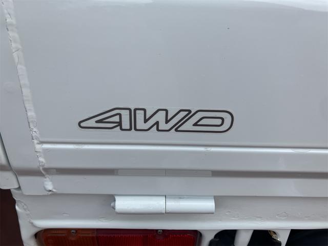サンバートラック ＴＣ　４ＷＤ　ＭＴ　エアコン　パワーステアリング　運転席エアバッグ（12枚目）