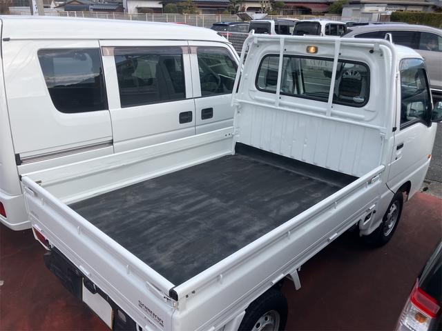 サンバートラック ＴＣ　４ＷＤ　ＭＴ　エアコン　パワーステアリング　運転席エアバッグ（13枚目）