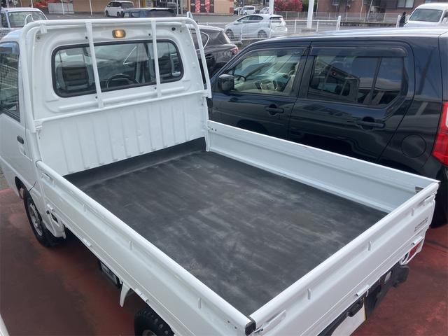 サンバートラック ＴＣ　４ＷＤ　ＭＴ　エアコン　パワーステアリング　運転席エアバッグ（15枚目）