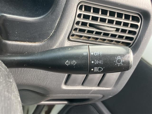 サンバートラック ＴＣ　４ＷＤ　ＭＴ　エアコン　パワーステアリング　運転席エアバッグ（37枚目）