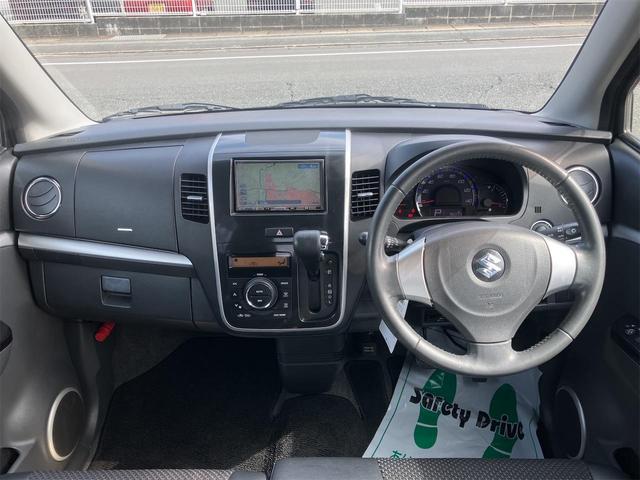 ワゴンＲスティングレー リミテッド　ドライブレコーダー　ナビ　ＴＶ　ＨＩＤ　スマートキー　電動格納ミラー　ＣＶＴ　盗難防止システム　ＡＢＳ　ＣＤ　ＤＶＤ再生　アルミホイール　衝突安全ボディ　エアコン　パワーステアリング　パワーウィンドウ（6枚目）