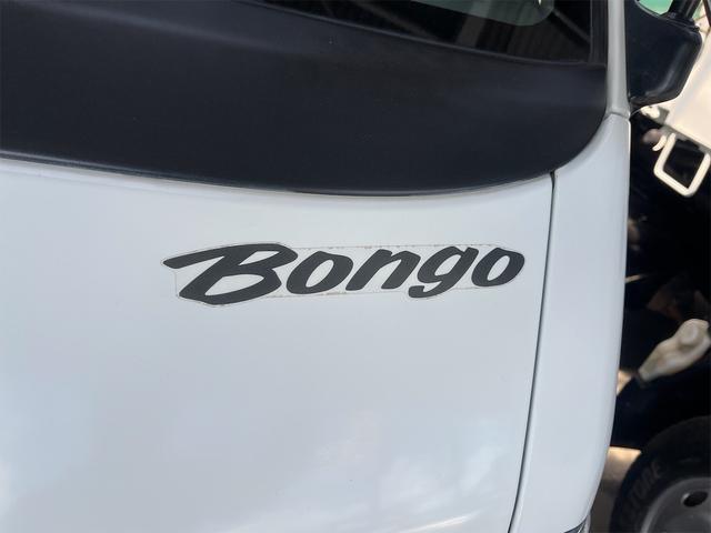 ボンゴトラック ＧＬ　トラック　５速ミッション車　後輪ダブル　エアコン　パワーステアリング　パワーウィンドウ　運転席エアバッグ　助手席エアバッグ　走行８０００ｋｍ（23枚目）