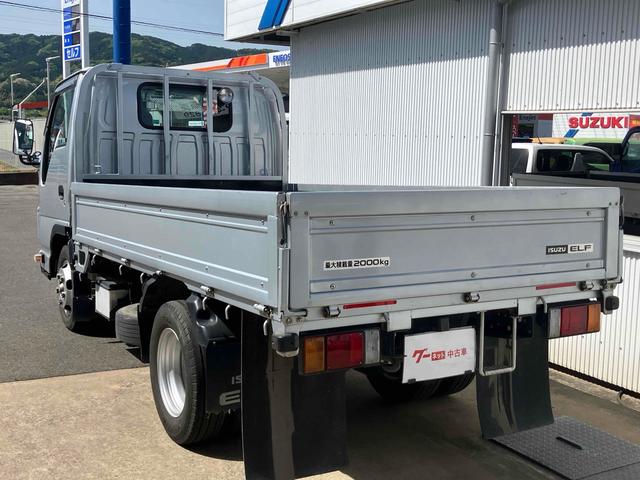 エルフトラック フルフラットローＳＧ　ＭＴ　全低床　電動格納ミラー　エアコン　パワーウィンドウ　運転席エアバッグ（8枚目）