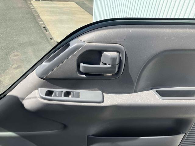 エルフトラック フルフラットローＳＧ　ＭＴ　全低床　電動格納ミラー　エアコン　パワーウィンドウ　運転席エアバッグ（23枚目）