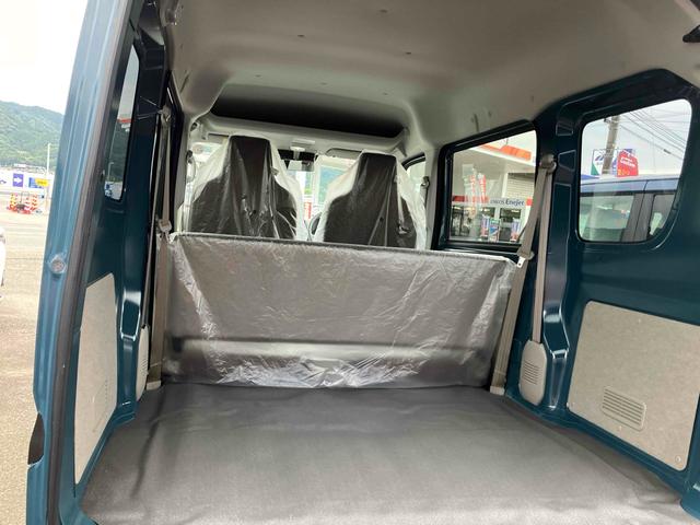 エブリイ ＰＡリミテッド　両側スライドドア　クリアランスソナー　レーンアシスト　衝突被害軽減システム　キーレスエントリー　アイドリングストップ　ＣＶＴ　盗難防止システム　ＡＢＳ　ＥＳＣ　衝突安全ボディ　エアコン（8枚目）