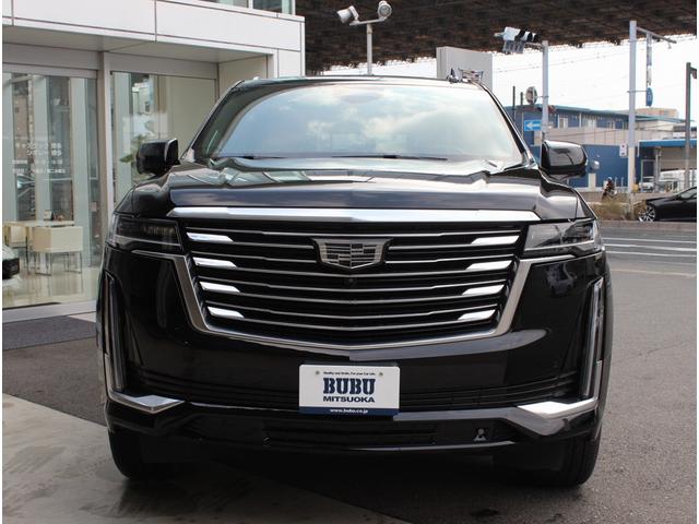 キャデラックエスカレード プレミアム　ラグジュアリー　プラチナム　新車並行車　ワンオーナー　黒革シート　電動サイドステップ　シートヒーター　ベンチレーション　純正２２インチアルミホイール　デジタルミラー　全周囲カメラ　ステアリングヒーター　ＡＲカメラ（2枚目）