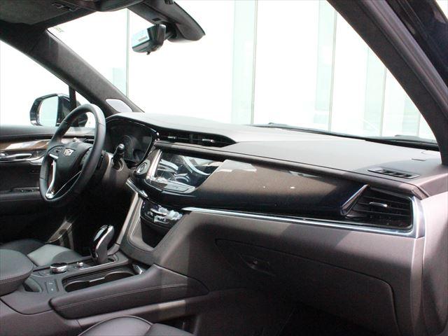 キャデラックＸＴ６ プラチナム　弊社デモカー　２０２５年モデル　黒革シート　シートヒーターベンチレーション　アダプティブクルーズ　マトリクスＬＥＤヘッドライト　３列６人乗り　アップルカープレイ　サンルーフ　パワーテールゲート　ＥＴＣ（19枚目）