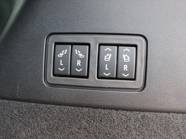 キャデラックＸＴ６ プラチナム　弊社デモカー　２０２５年モデル　黒革シート　シートヒーターベンチレーション　アダプティブクルーズ　マトリクスＬＥＤヘッドライト　３列６人乗り　アップルカープレイ　サンルーフ　パワーテールゲート　ＥＴＣ（22枚目）