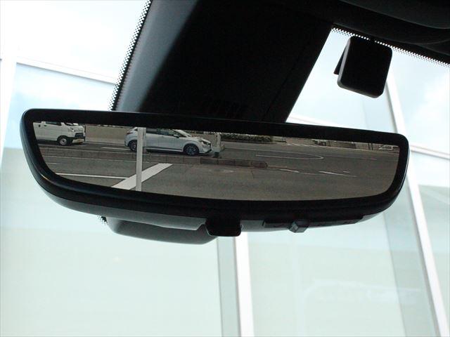 キャデラックＸＴ６ プラチナム　弊社デモカー　２０２５年モデル　黒革シート　シートヒーターベンチレーション　アダプティブクルーズ　マトリクスＬＥＤヘッドライト　３列６人乗り　アップルカープレイ　サンルーフ　パワーテールゲート　ＥＴＣ（23枚目）