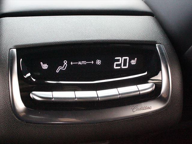 キャデラックＸＴ６ プラチナム　弊社デモカー　２０２５年モデル　黒革シート　シートヒーターベンチレーション　アダプティブクルーズ　マトリクスＬＥＤヘッドライト　３列６人乗り　アップルカープレイ　サンルーフ　パワーテールゲート　ＥＴＣ（24枚目）
