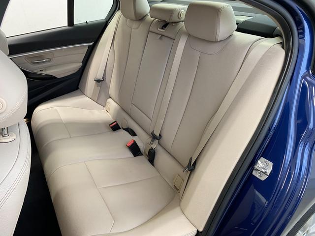 320i スポーツ 18インチホイール パーキングサポートパッケージ アドバンスドアクティブセーフティーパッケージ レーンチェンジウォーニング オイスターレザーシート(29枚目)