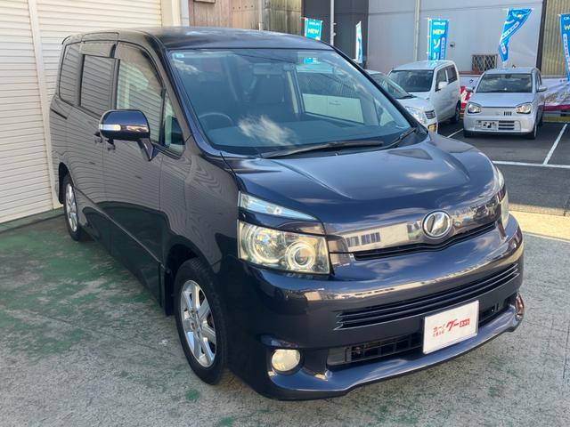 ヴォクシー Ｚ　ドライブレコーダー　ＥＴＣ　両側パワースライドドア　スマートキー　プッシュスタート　セキュリティー　ＨＩＤライト　純正アルミホイール（3枚目）