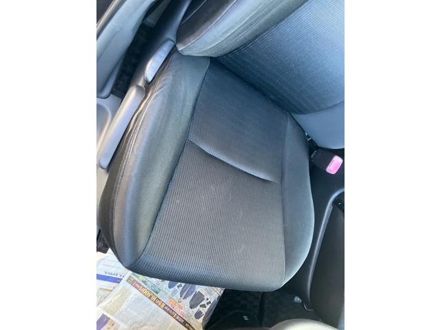 ヴォクシー Ｚ　ドライブレコーダー　ＥＴＣ　両側パワースライドドア　スマートキー　プッシュスタート　セキュリティー　ＨＩＤライト　純正アルミホイール（11枚目）