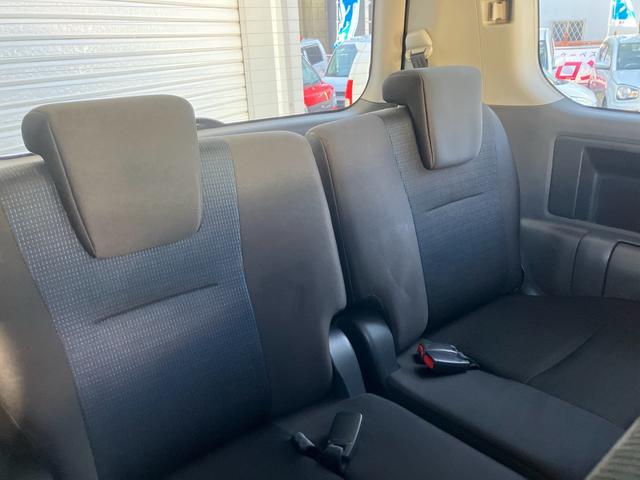 ヴォクシー Ｚ　ドライブレコーダー　ＥＴＣ　両側パワースライドドア　スマートキー　プッシュスタート　セキュリティー　ＨＩＤライト　純正アルミホイール（14枚目）