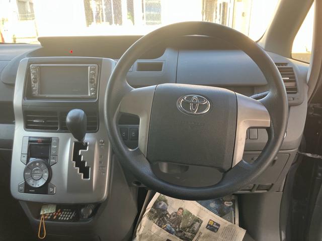 ヴォクシー Ｚ　ドライブレコーダー　ＥＴＣ　両側パワースライドドア　スマートキー　プッシュスタート　セキュリティー　ＨＩＤライト　純正アルミホイール（16枚目）