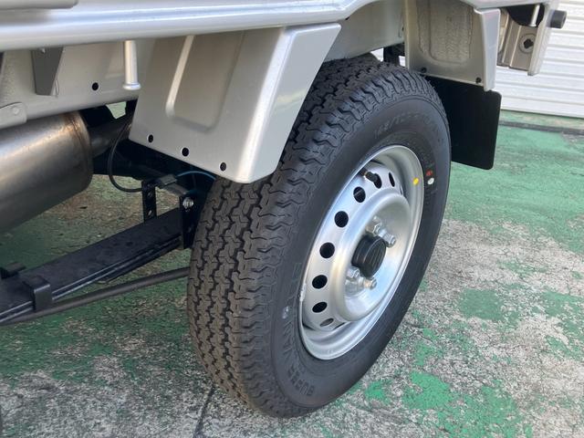キャリイトラック ＫＣエアコン・パワステ　届出済未使用車　オートマ　エアコン　パワステ　パワーウインドウ　キーレス　運転席助手席エアバック三方開　積載量３５０ｋｇ（6枚目）