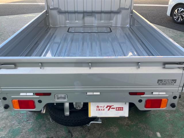 キャリイトラック ＫＣエアコン・パワステ　届出済未使用車　オートマ　エアコン　パワステ　パワーウインドウ　キーレス　運転席助手席エアバック三方開　積載量３５０ｋｇ（8枚目）