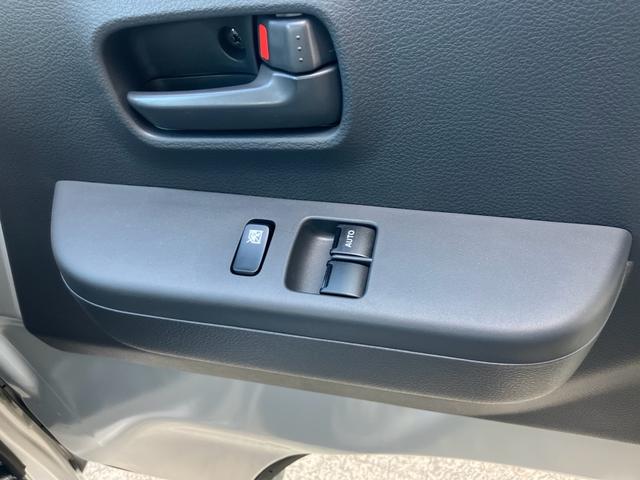 キャリイトラック ＫＣエアコン・パワステ　届出済未使用車　オートマ　エアコン　パワステ　パワーウインドウ　キーレス　運転席助手席エアバック三方開　積載量３５０ｋｇ（26枚目）