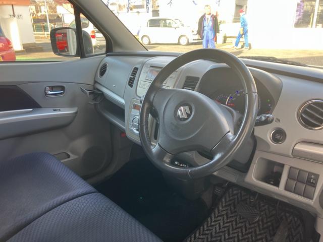 ワゴンＲ ＦＸリミテッド　インパネＣＶＴ　ＥＴＣ　スマートキー　プッシュスタート　セキュリティー　純正アルミホイール　ベンチシート　純正ＣＤデッキ（9枚目）