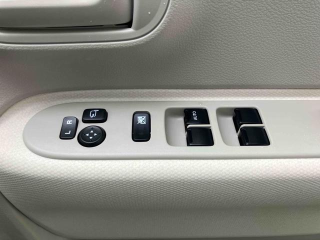 アルトラパンＬＣ ハイブリッドＬ　届出済未使用車　クリアランスソナー　レーンアシスト　衝突被害軽減システム　オートライト　ＬＥＤヘッドランプ　スマートキー　アイドリングストップ　電動格納ミラー　シートヒーター　ベンチシート　盗難防止（8枚目）